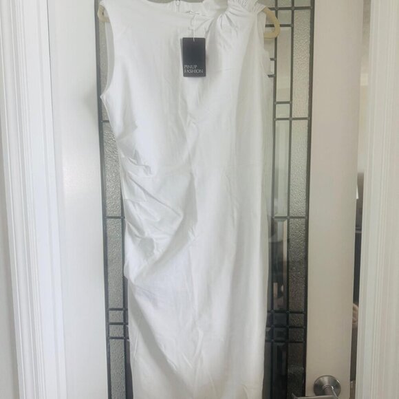 Pin-Up Fashion White Body-Conscious Dress (Size Large) - Picture 4 of 5
